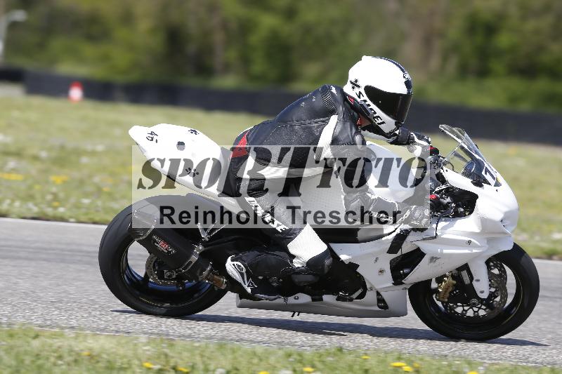 Archiv-2025/09 22.04.2025 Cornu Master School ADR/rot-rouge/10